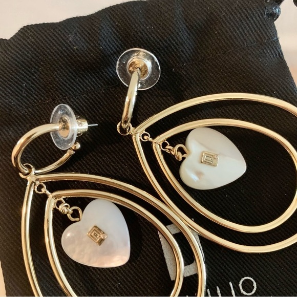 LEIGHTON // peart heart drop earrings – Hushed Commotion Dannijo Gold Teardrop Mother of Pearl Stone Heart Chandelier Drop Earrings